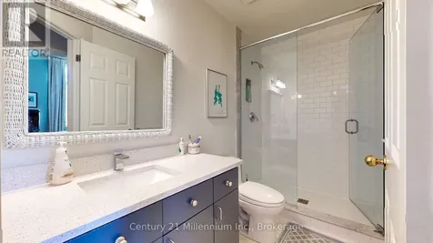 36 Lighthouse Lane East Collingwood ON L9Y 5C8
