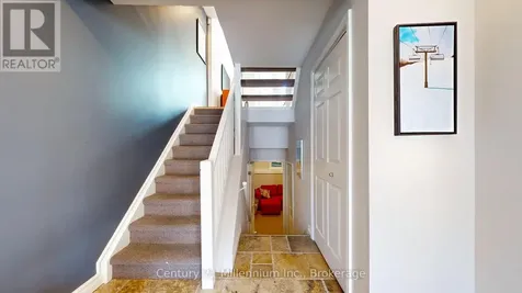 36 Lighthouse Lane East Collingwood ON L9Y 5C8