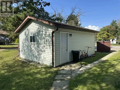11 Pugsley Street Red Lake ON P0V 2M0
