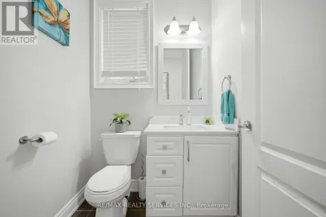 152 Newhouse Boulevard Caledon ON L7C 4E1
