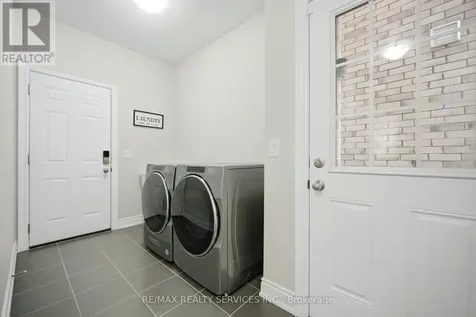 152 Newhouse Boulevard Caledon ON L7C 4E1