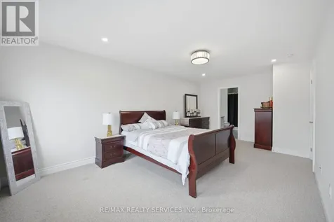 152 Newhouse Boulevard Caledon ON L7C 4E1