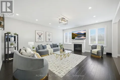 152 Newhouse Boulevard Caledon ON L7C 4E1