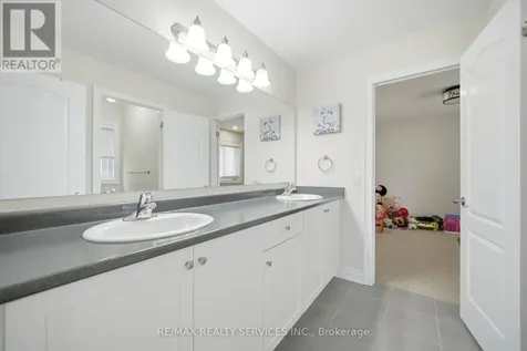 152 Newhouse Boulevard Caledon ON L7C 4E1
