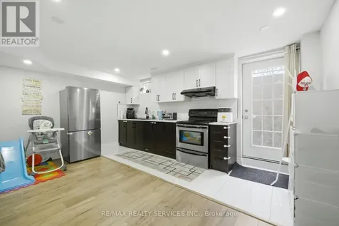 152 Newhouse Boulevard Caledon ON L7C 4E1