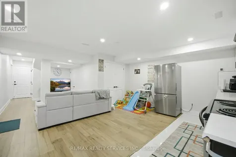 152 Newhouse Boulevard Caledon ON L7C 4E1
