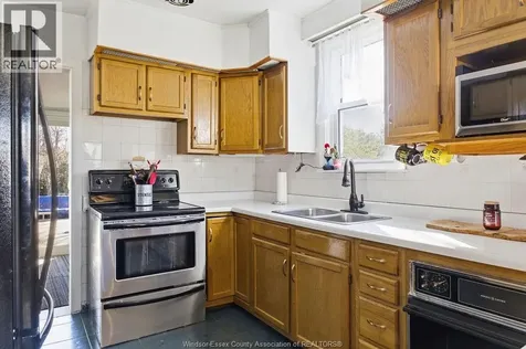 876 Westminster Boulevard Windsor ON N8S 2C1