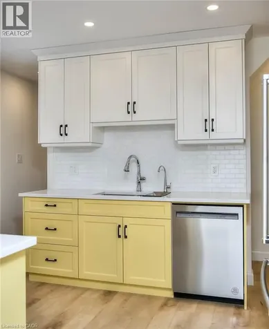 2 Esson Street Kitchener ON N2M 2T9