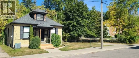 2 Esson Street Kitchener ON N2M 2T9