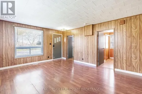 32 Lorne Avenue Collingwood ON L9Y 2B6