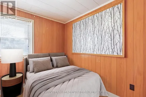 32 Lorne Avenue Collingwood ON L9Y 2B6