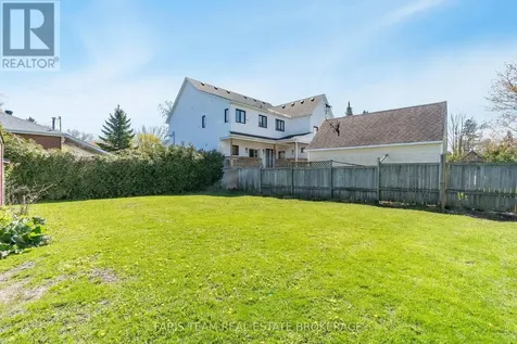 32 Lorne Avenue Collingwood ON L9Y 2B6