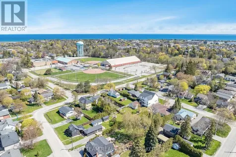 32 Lorne Avenue Collingwood ON L9Y 2B6