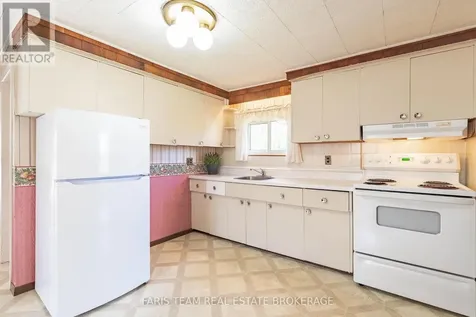 32 Lorne Avenue Collingwood ON L9Y 2B6