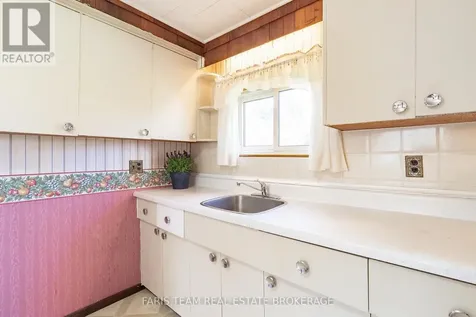 32 Lorne Avenue Collingwood ON L9Y 2B6