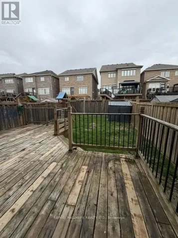 17 Hoard Avenue South New Tecumseth ON L9R 0M4