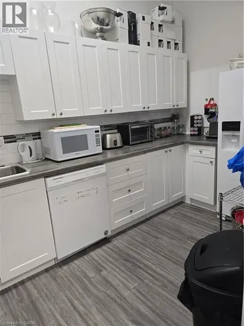 1505 Guelph Line Burlington ON L7P 3B6