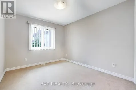 299 Wood Acres Grove Ottawa ON K1T 0B3