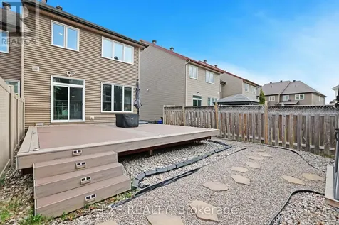 299 Wood Acres Grove Ottawa ON K1T 0B3