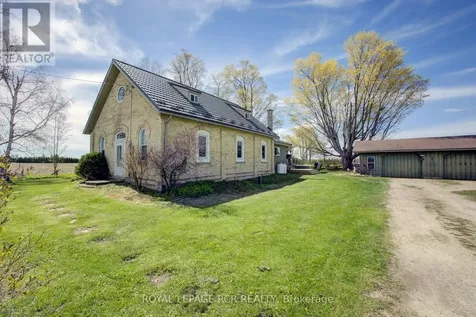 8542 Concession 12 Mapleton ON N0G 2P0