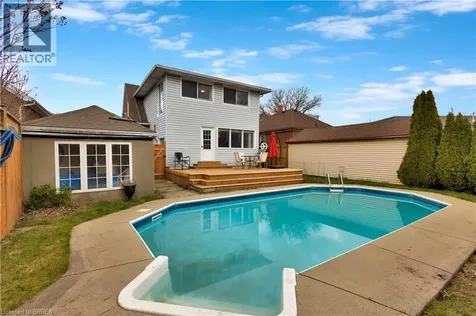371 Ottawa Street South Kitchener ON N2M 3P3