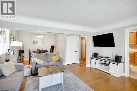 371 Ottawa Street South Kitchener ON N2M 3P3