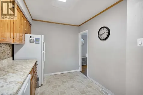 371 Ottawa Street South Kitchener ON N2M 3P3