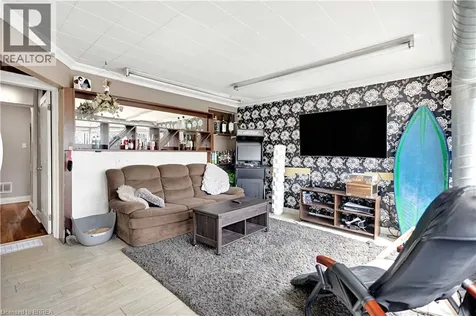 371 Ottawa Street South Kitchener ON N2M 3P3