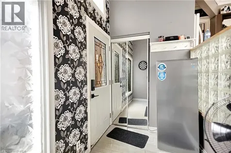 371 Ottawa Street South Kitchener ON N2M 3P3