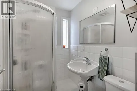 371 Ottawa Street South Kitchener ON N2M 3P3