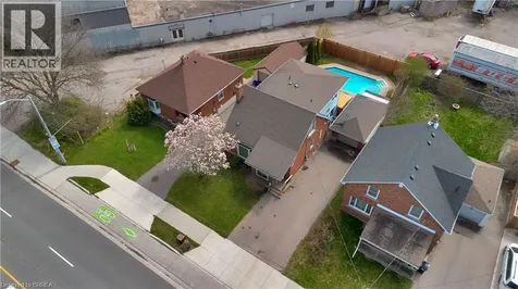 371 Ottawa Street South Kitchener ON N2M 3P3