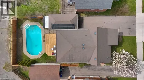 371 Ottawa Street South Kitchener ON N2M 3P3