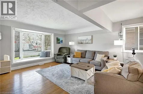 371 Ottawa Street South Kitchener ON N2M 3P3