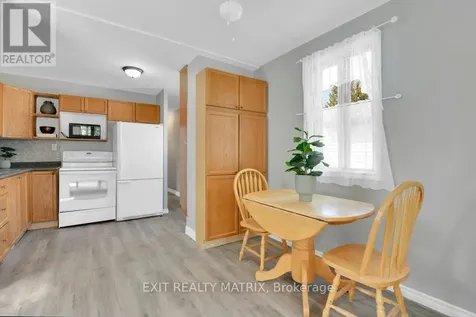 8930 Lynwood Park Private Ottawa ON K0A 1V0