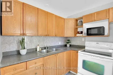 8930 Lynwood Park Private Ottawa ON K0A 1V0