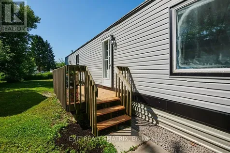 8930 Lynwood Park Private Ottawa ON K0A 1V0