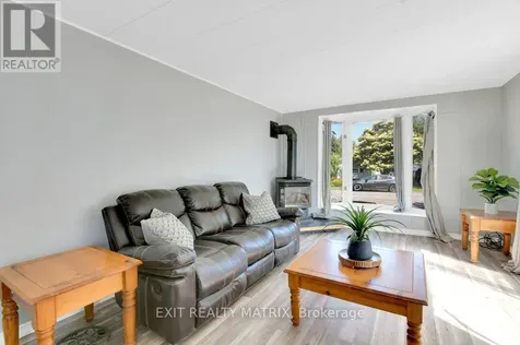 8930 Lynwood Park Private Ottawa ON K0A 1V0