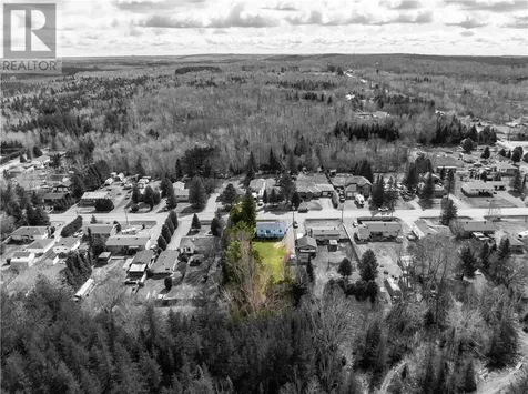 3065 Elm Val Caron ON P3N 1E8