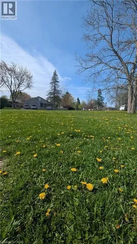 36 Wallis Avenue Smithville ON L0R 2A0