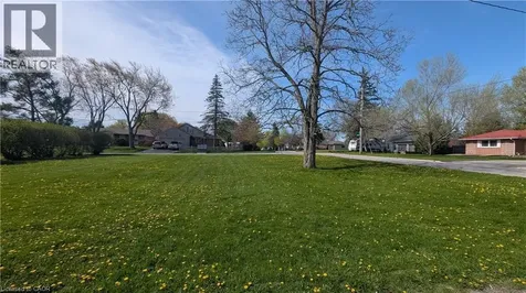 36 Wallis Avenue Smithville ON L0R 2A0
