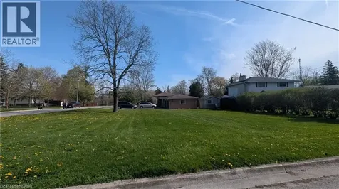 36 Wallis Avenue Smithville ON L0R 2A0