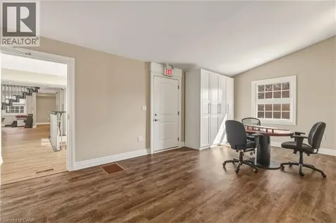 497 Elizabeth Street Burlington ON L7R 2M4