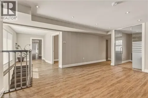 497 Elizabeth Street Burlington ON L7R 2M4