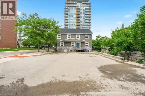 497 Elizabeth Street Burlington ON L7R 2M4