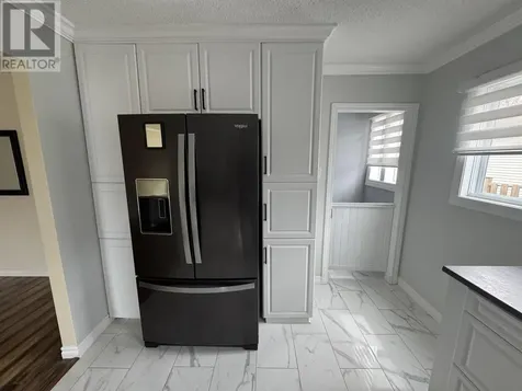 5 Mclaren Crescent Elliot Lake ON P5A 3M6