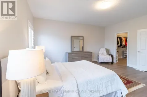 779 Snowberry Court Waterloo ON N2V 0E7
