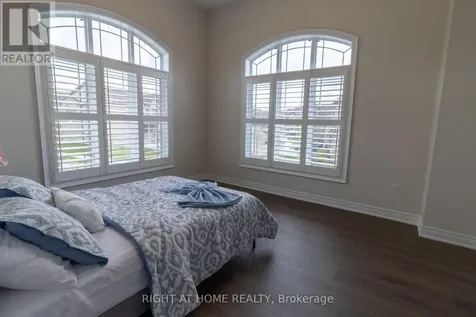 779 Snowberry Court Waterloo ON N2V 0E7