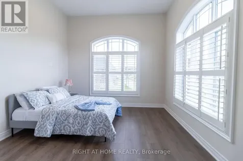 779 Snowberry Court Waterloo ON N2V 0E7