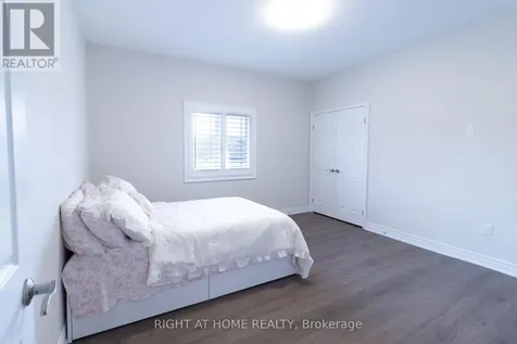 779 Snowberry Court Waterloo ON N2V 0E7