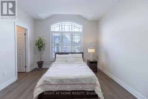 779 Snowberry Court Waterloo ON N2V 0E7